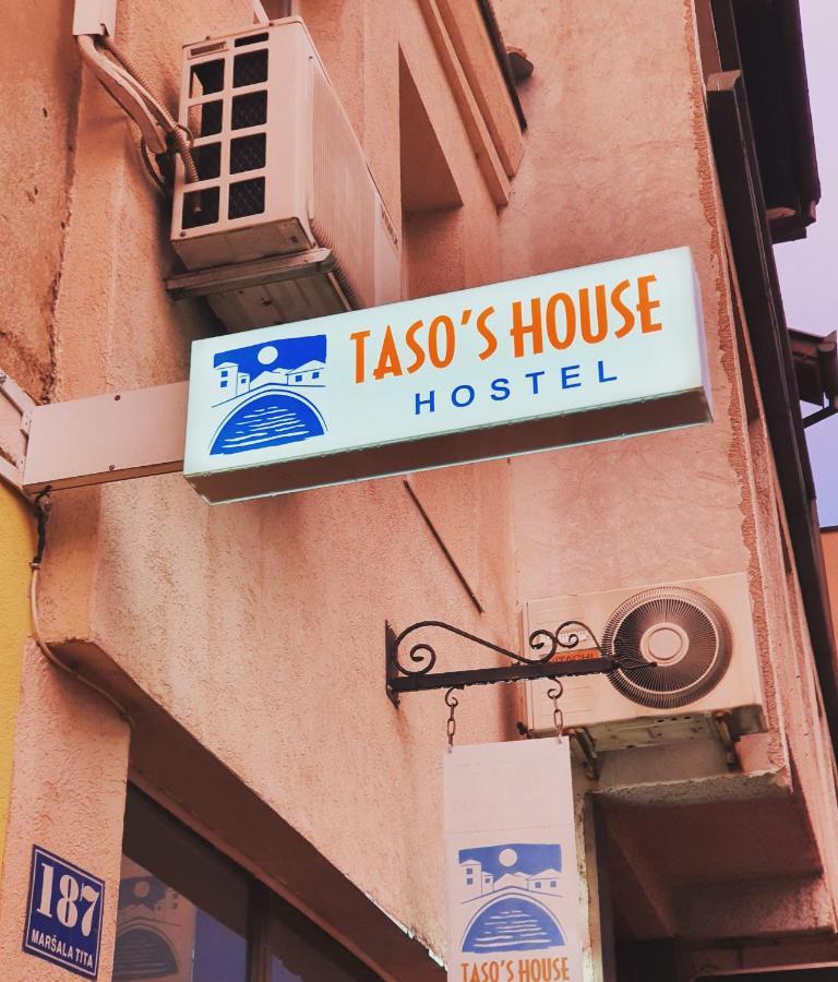 Hostel Taso'S House โมสตาร์ ภายนอก รูปภาพ