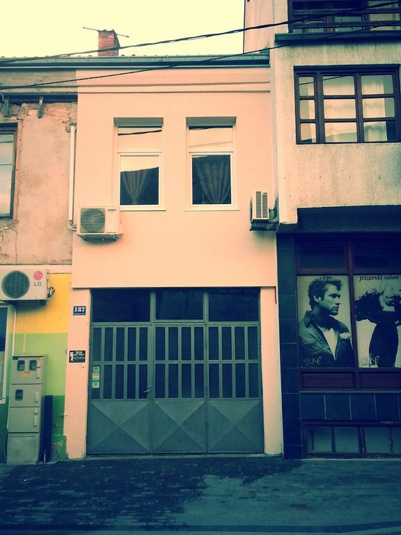 Hostel Taso'S House โมสตาร์ ภายนอก รูปภาพ