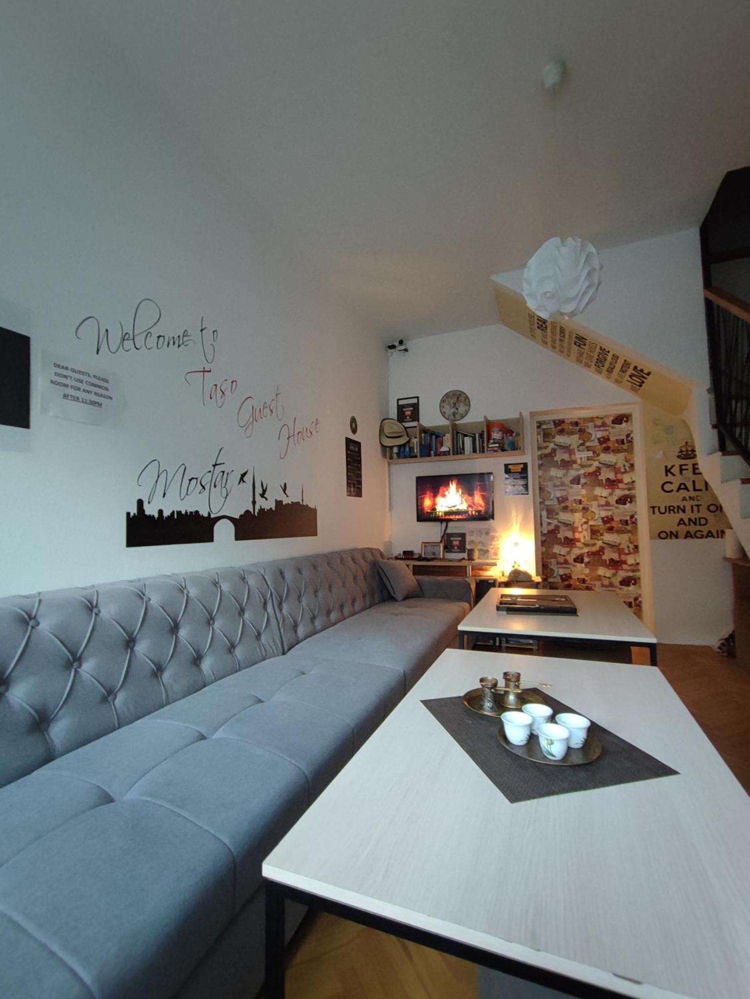 Hostel Taso'S House โมสตาร์ ภายนอก รูปภาพ