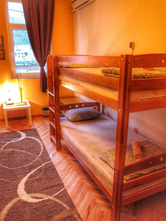 Hostel Taso'S House โมสตาร์ ภายนอก รูปภาพ